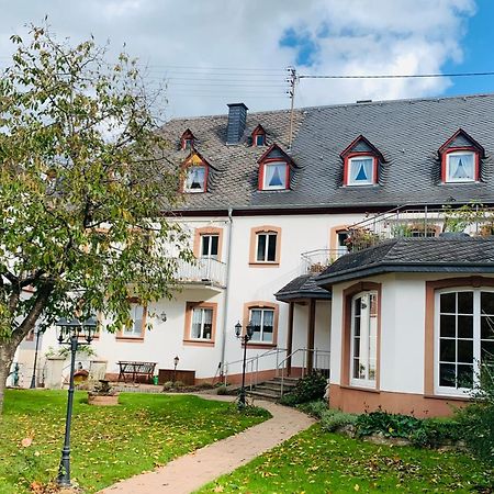 Weinhof Michael Morbach Zeltingen-Rachtig Exterior foto